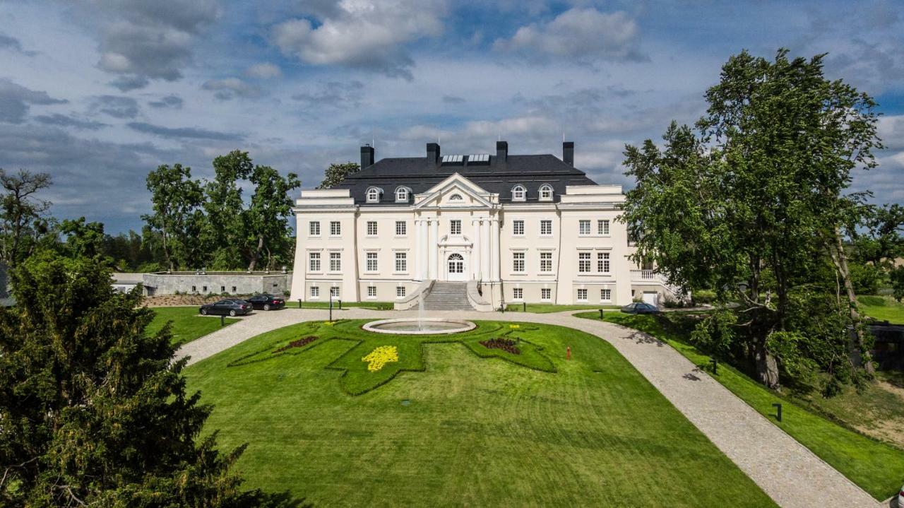 Palac Komierowo Hotel Sępólno Krajeńskie Exterior foto